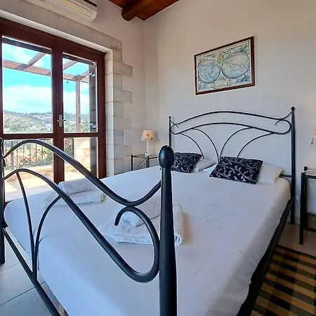 Anais Charming Stone House La Canea