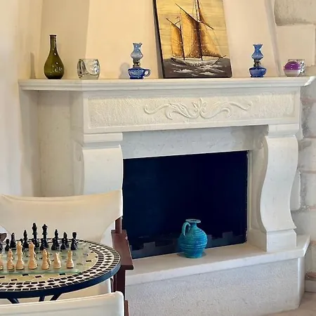 Anais Charming Stone House Villa