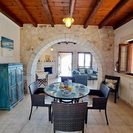 ヴィラ Anais Charming Stone House