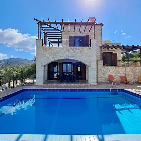 Anais Charming Stone House *