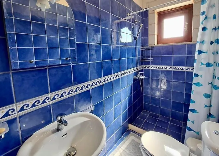 Anais Charming Stone House Villa *