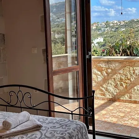 Anais Charming Stone House *