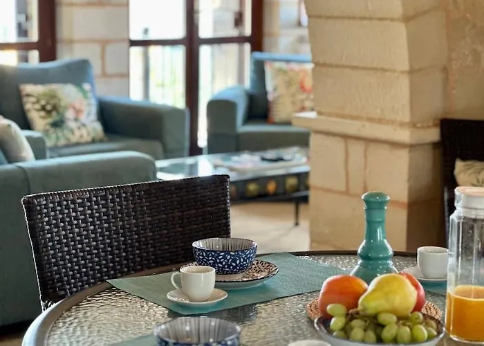 فيلة Anais Charming Stone House خانيا