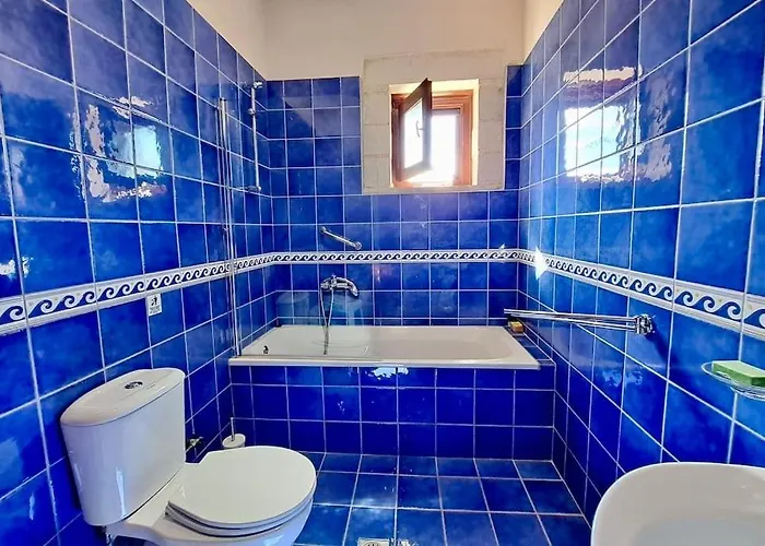 Anais Charming Stone House וילה