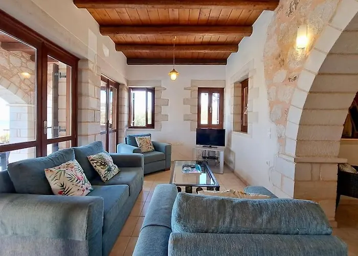 Anais Charming Stone House *