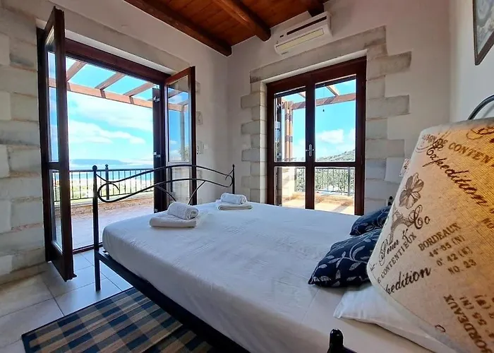 Anais Charming Stone House חאניה